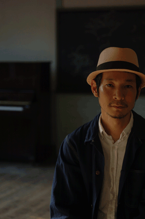 http://www.p-hour.com/takeotoyama14.gif